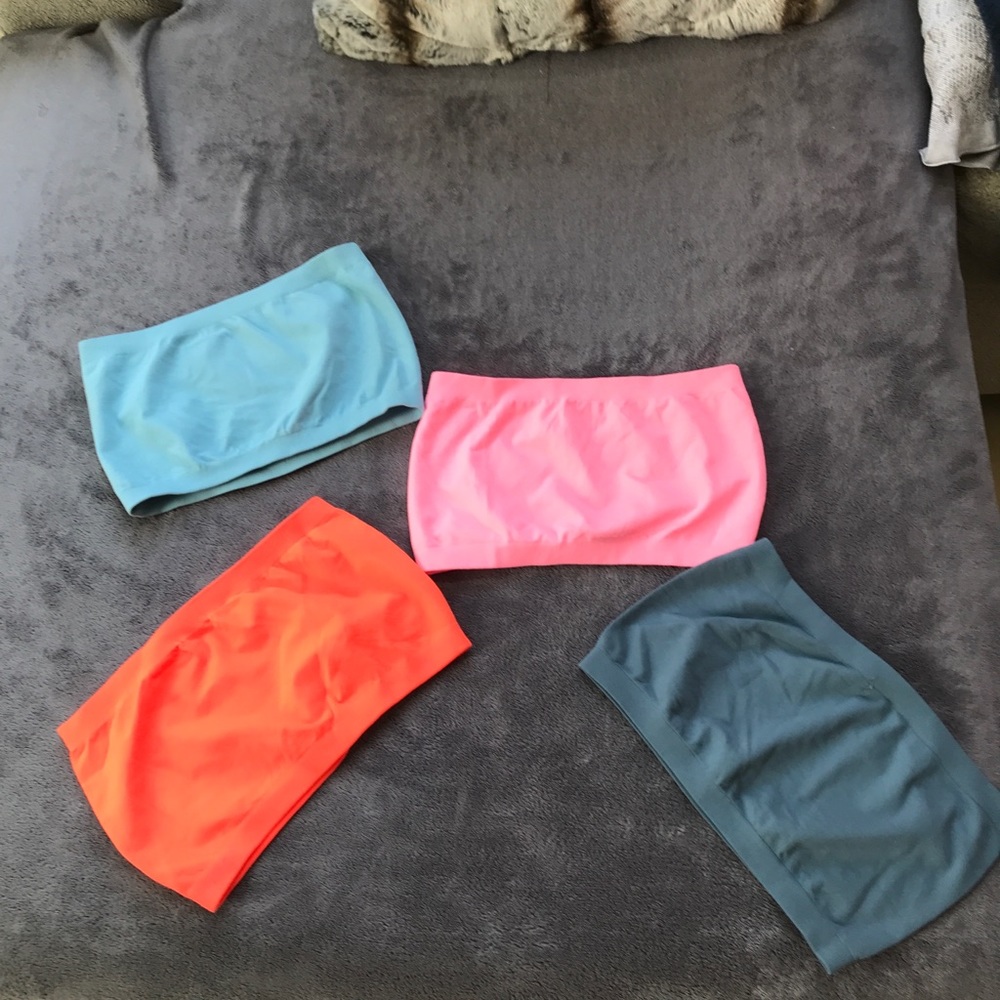 Set of 4 nikibiki tube tops!!